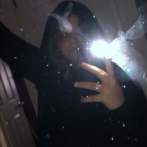 Meet your Posher, Caitlyn